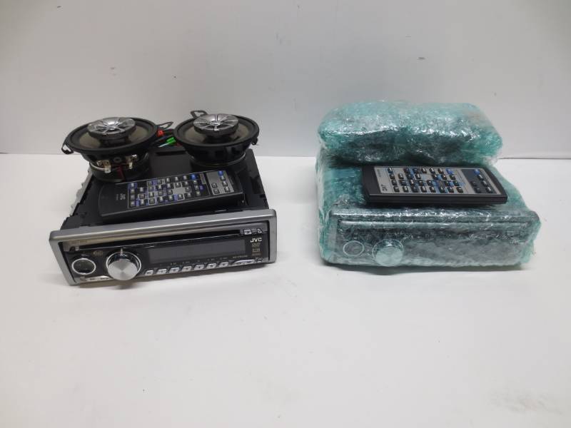 lot 1148 image: Lot of 2 JVC DVDRadios