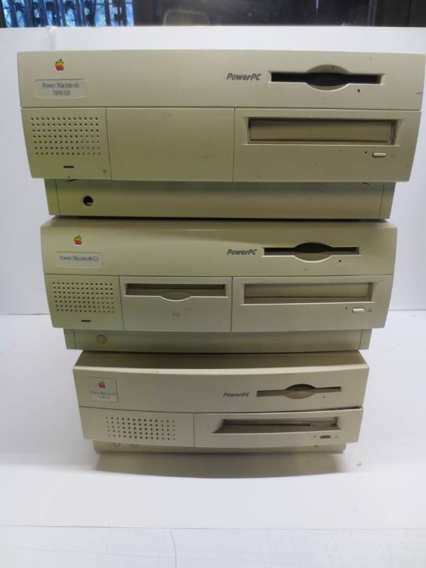 lot 1150 image: Lot of 3 Apple power macintosh