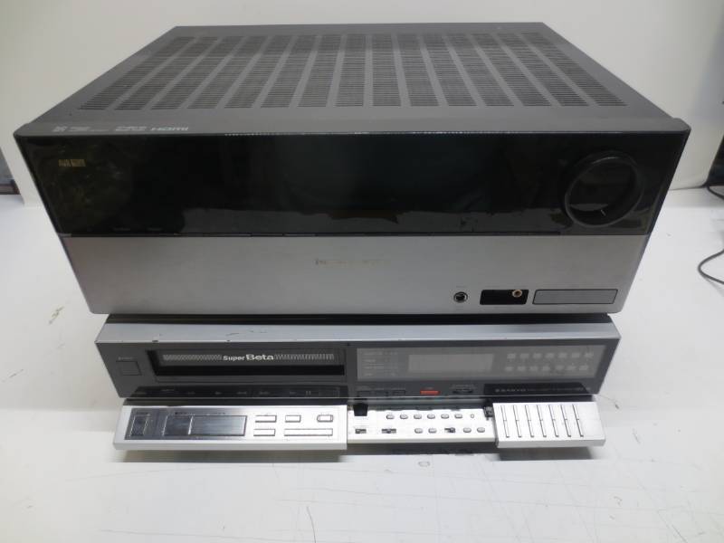 lot 1195 image: Lot of AV equipment