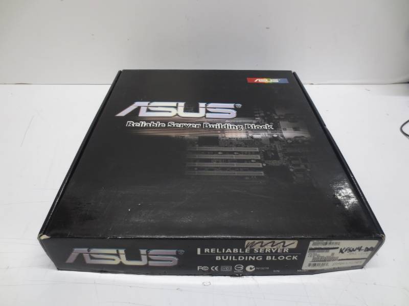 lot 1203 image: Asus KFSN4-DRESAS server board