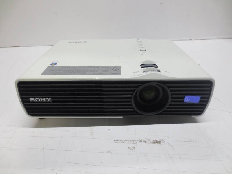 lot 1212 image: Sony X GA VPL-DX15 projector