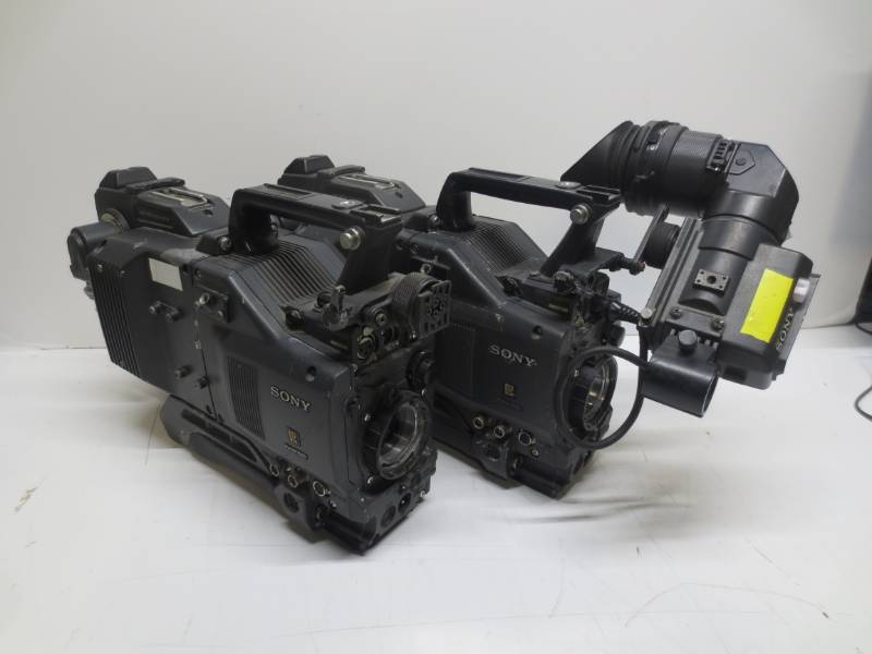 lot 1219 image: Lot of 2 sony powerHAD CA-TX7 camcorders