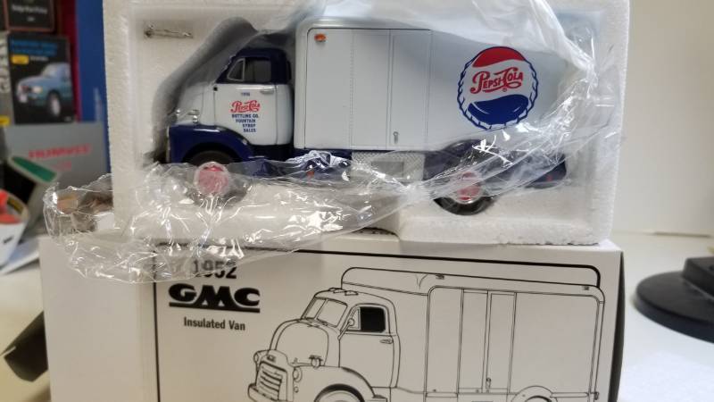lot 3272 image: First Gear 1952 GMC Instlated Van, 134 scale, NIB