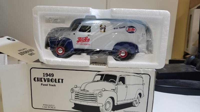lot 3273 image: First  Gear 1949 Chevy Panel Truck, 134 scale, NIB