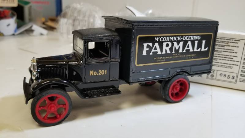 lot 3286 image: Ertl 1931 Farmall Hawkeye Truck Bank, 134 scale, NIB