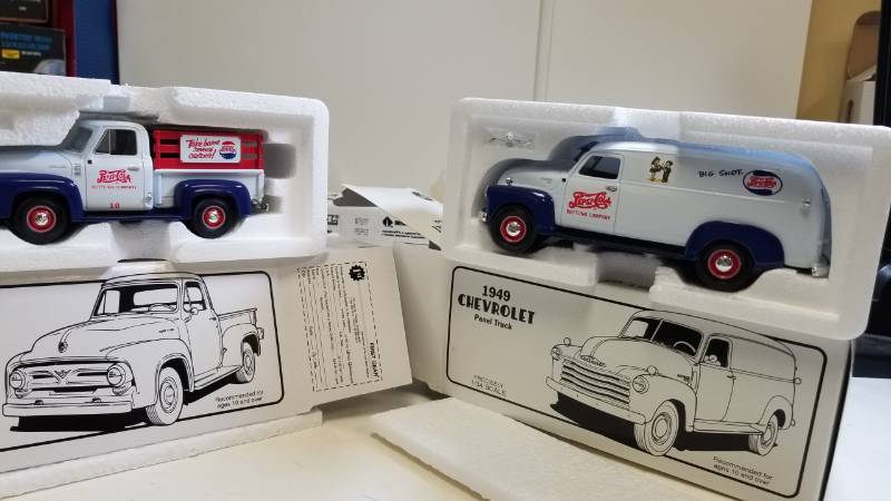 lot 3293 image: 1 lot of First Gear, 1 ea. 1953 Ford Pickup & 1 ea. 1949 Chevy Panel Truck, bith 134 scale, NIB