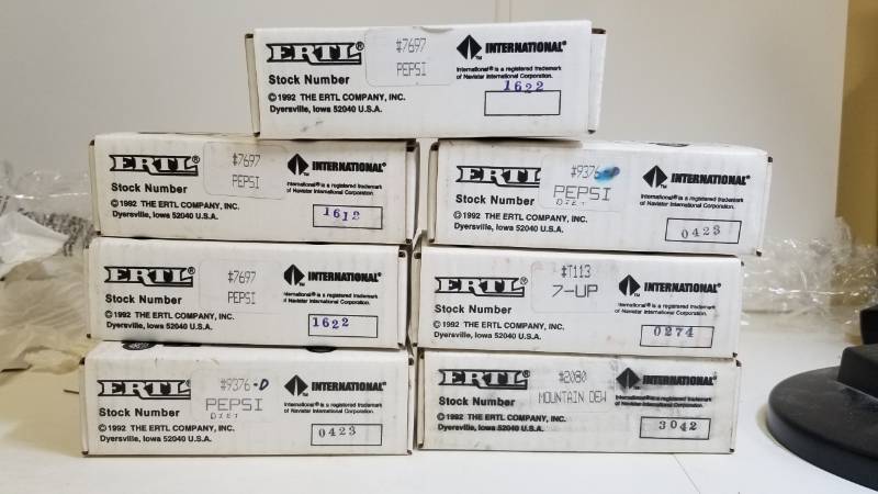 lot 3295 image: 1 lot, Ertl , 7 each Beverage Trucks, 164 scale, all 7 NIB