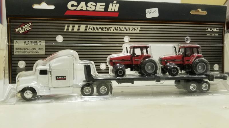 lot 1151 image: Case Ih Equipment Hauling Set, Die Cast Metal 164 Scale Tractor & Trailer