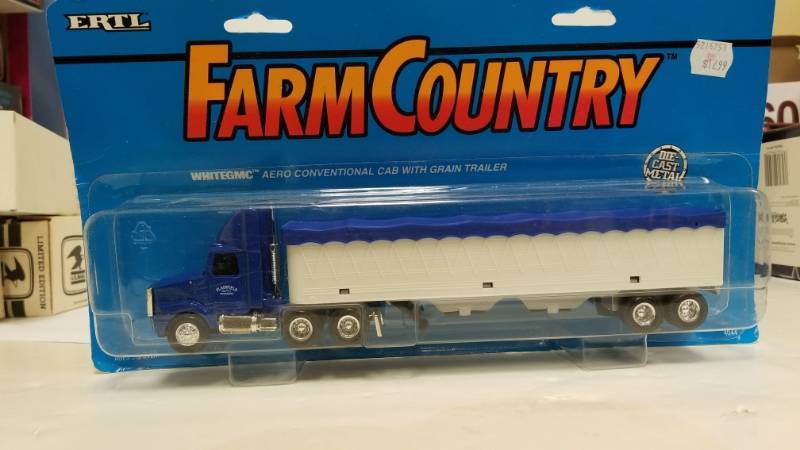 lot 1157 image: Farm Country Whitegmc Aero Conventional Cab With Grain Trailer