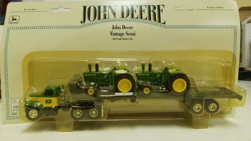 lot 1176 image: John Deere Vintage Semi Die Cast Truck Farm 5020 Tractor Set Unopen 164