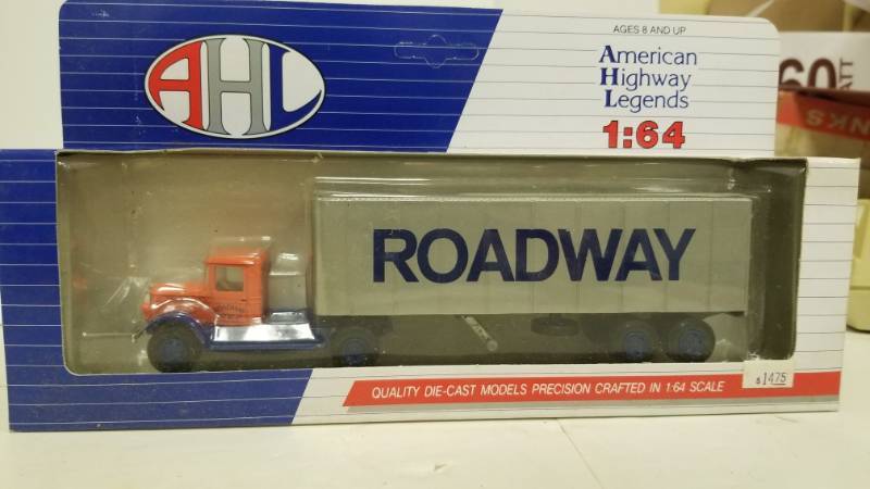 lot 1206 image: Ahl Ford Roadway Express