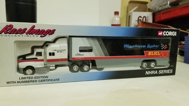 lot 1210 image: Corgi Nhra Series Al Hofmann Kenworth Truck Western Auto Slick 50 164.