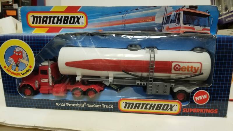lot 1228 image: Matchbox Superkings K127 Peterbilt Tanker Truck Total Vnmib
