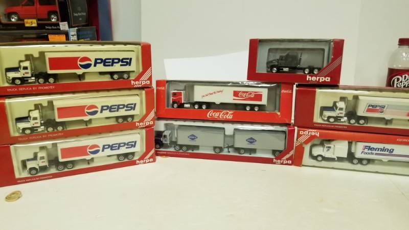 lot 1283 image: Herpa by promotex truck look em up