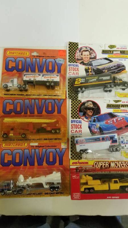 lot 1286 image: Matchbox Convoy and super movers