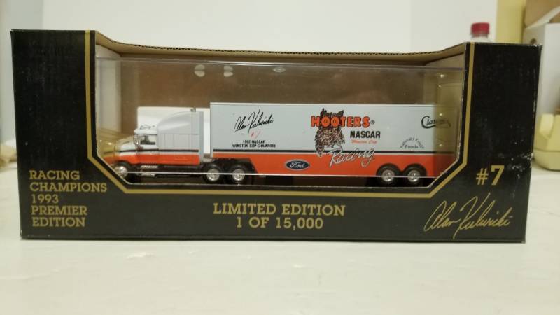 lot 1293 image: Racing Champion Hooters Nascar Racing #7 Alan Kulwicki Transporter 1993 Premier Edition