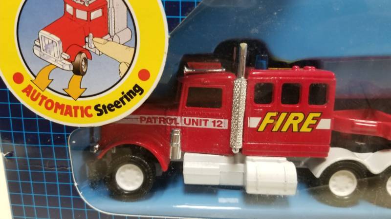 Matchbox Superkings 1987 Peterbilt Fire Spotter Plane Transporter