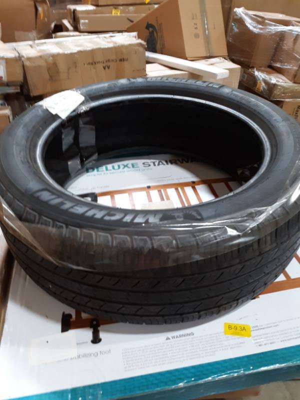 lot 3056 image: Michelin tire size p235  55 r19