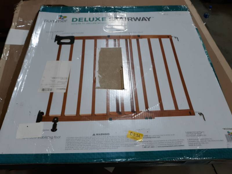 lot 3057 image: simple to secure gate