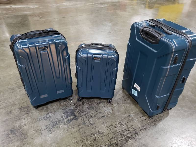 home goods luggage