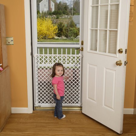lot 3114 image: Safety 1st Screen Door Saver