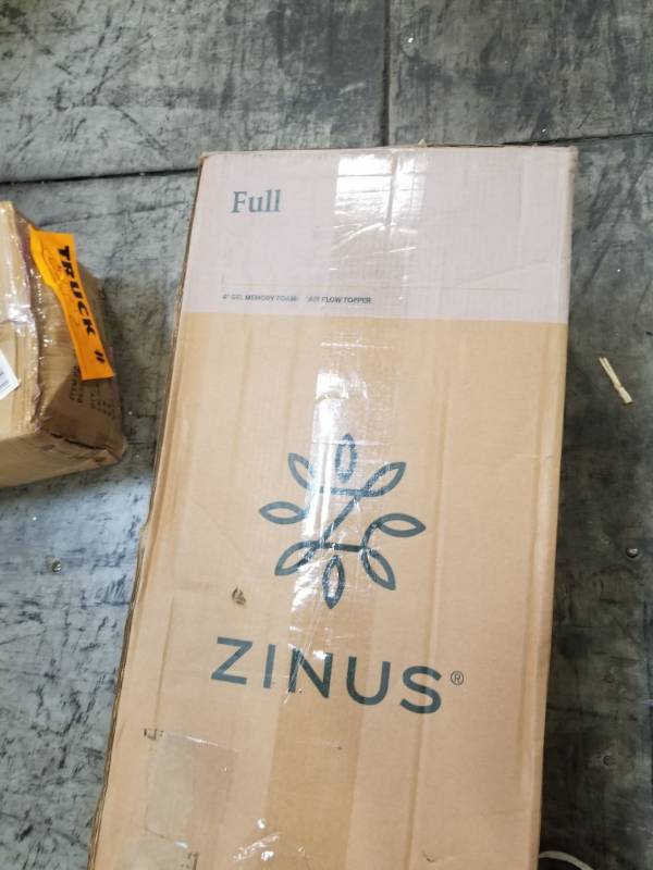 lot 3136 image: Zinus 4 Inch Swirl Gel Memory Foam Air Flow Topper, Full