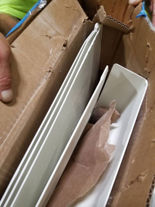 lot 3246 image: Has Damage Tub Wall Kit 5 pieces 30x60x57