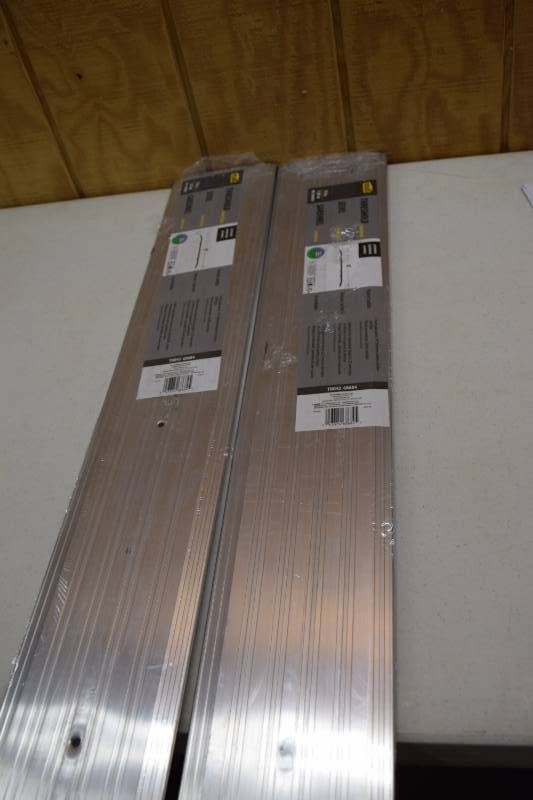 lot 28 image: 2 MD Fluted Saddle Aluminum Thresholds