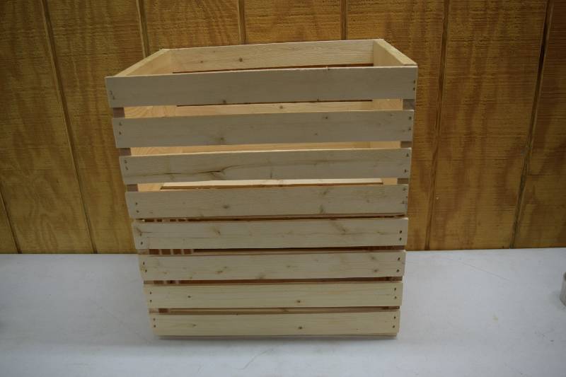 lot 67 image: 2 Wooden Crates
