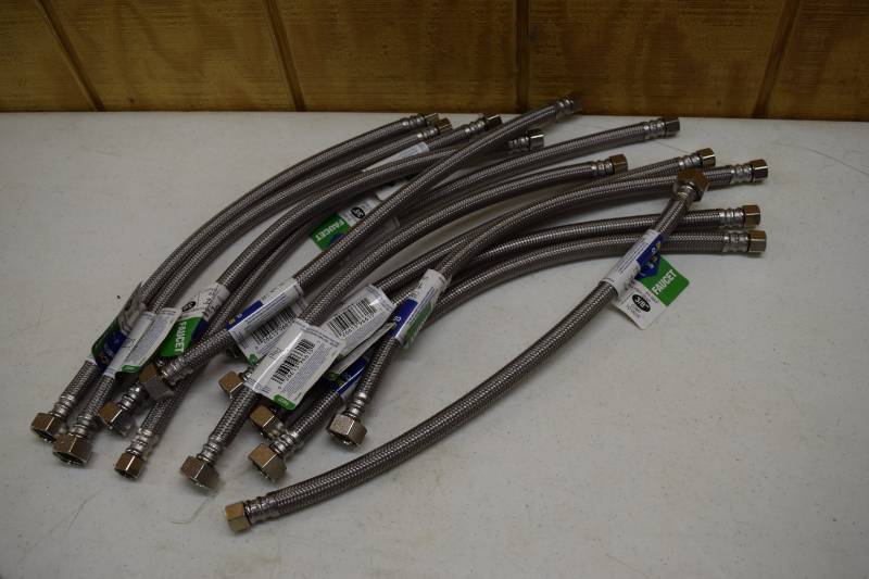 lot 79 image: 12 Brasscraft Faucet Connectors