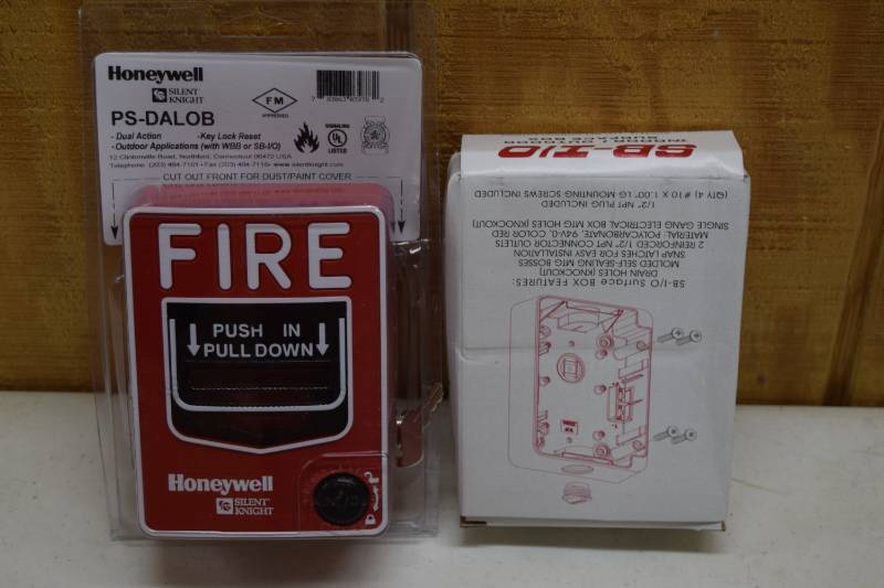 lot 86 image: Honeywell Silent Knight Fire Pull Station with IndoorOutdoor Box