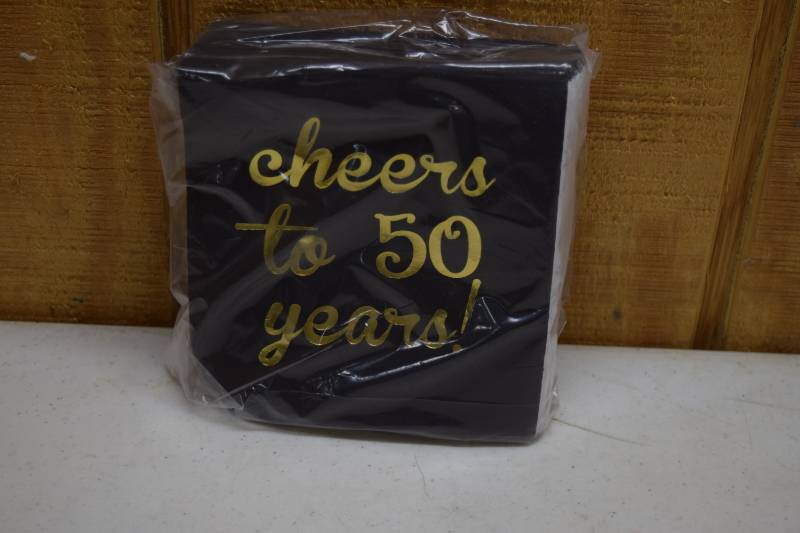 lot 192 image: 50 Packages of 60 Napkins