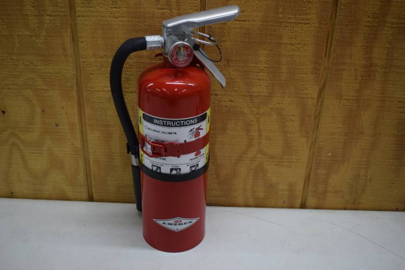 lot 214 image: Amerex Fire Extinguisher Model B500