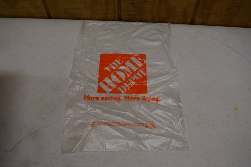 lot 232 image: 4000 Plastic Bags