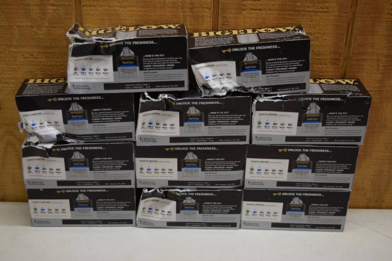 lot 238 image: 11 Boxes of 28 Bigelow Earl Gray Tea Bags