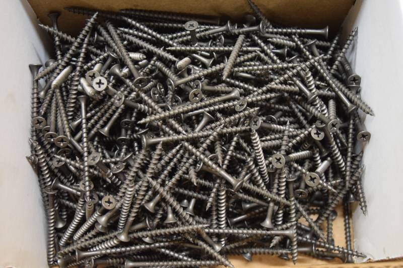 lot 222 image: 5 Pounds Drywall Screws