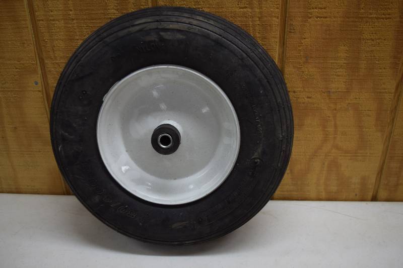 lot 275 image: Run Flat Wheelbarrow Tire Tubeless