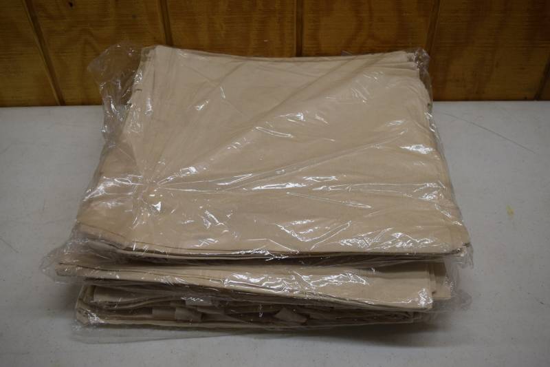lot 280 image: 36 Canvas Tote Bags