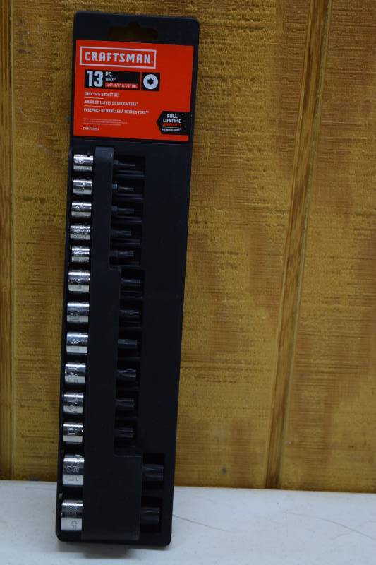 lot 272 image: Craftsman 13 Piece Torx Bit Socket Set