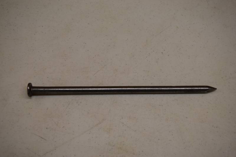 lot 278 image: 50 Spikes