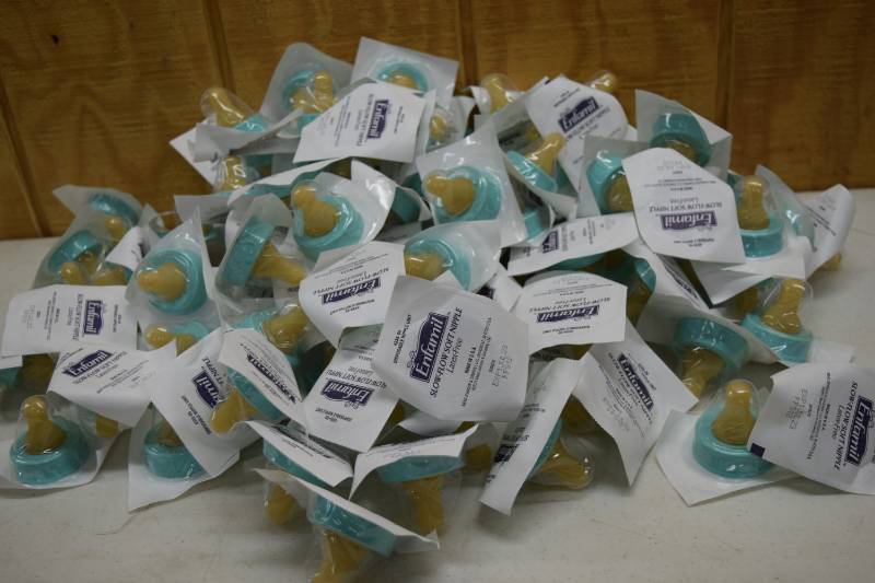 lot 303 image: 120 Enfamil Slow-Flow Soft Nipples