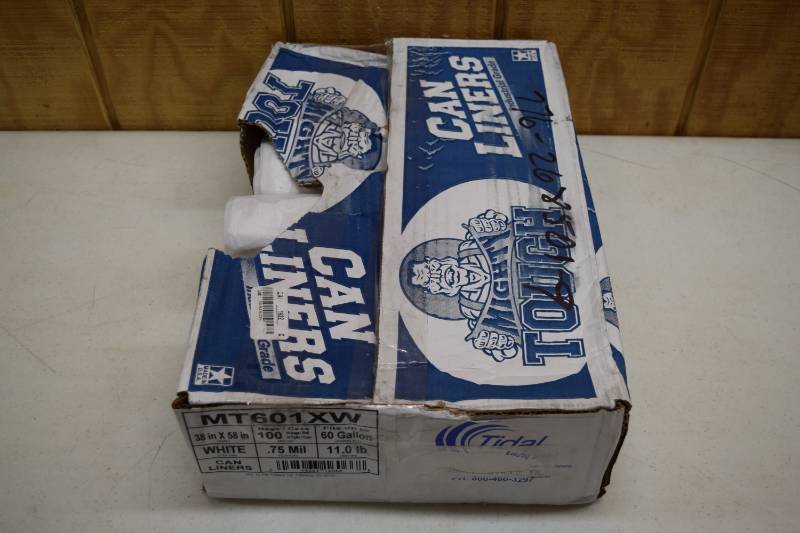 lot 311 image: 100 Mighty Tough Trash Bags