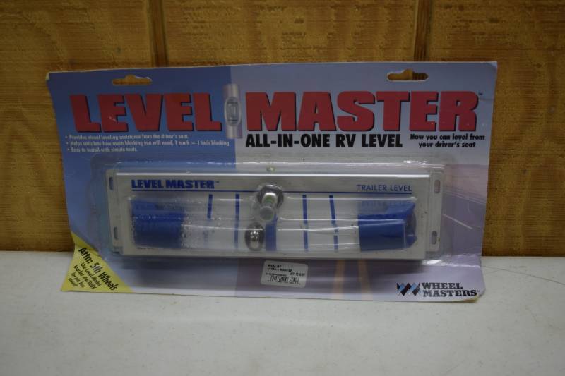 lot 404 image: Wheel Masters Level Master All-in-One RV Level