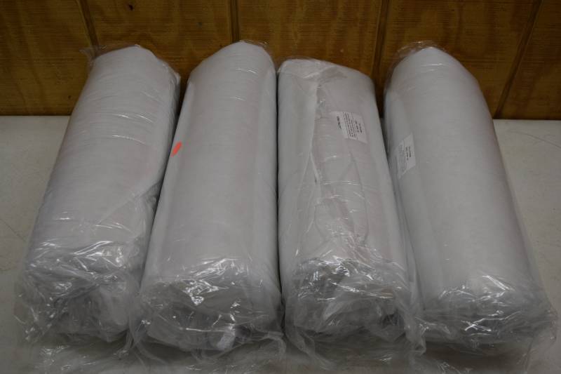 lot 401 image: 4 Mermaid Pillows Pillow Inserts