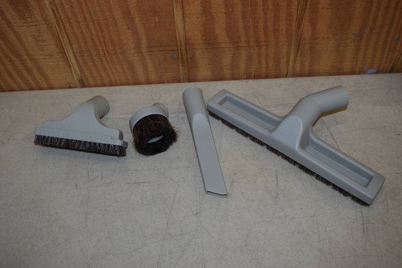 lot 490 image: 4 Piece Horse Hair Vacuum Cleaner Attachments