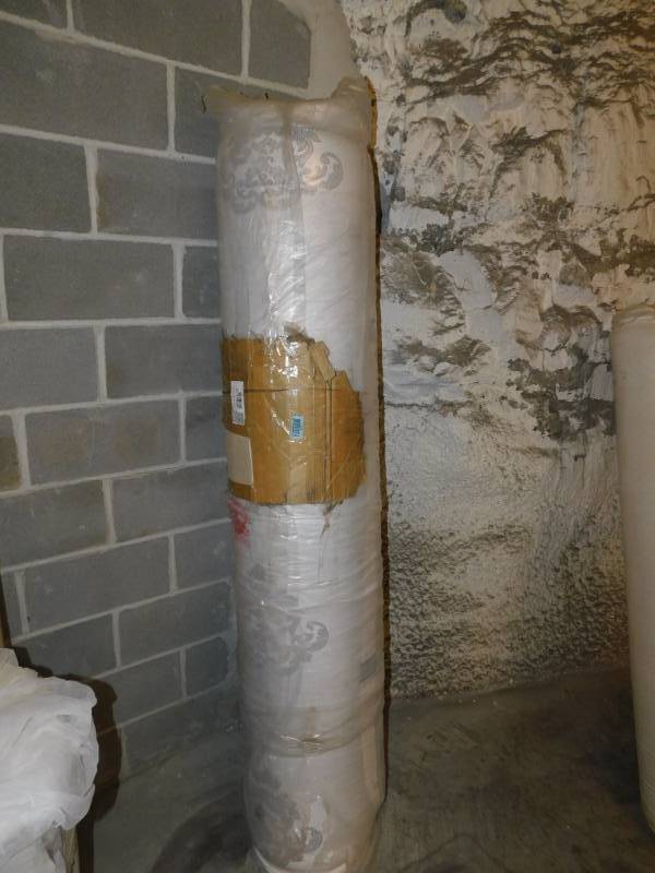 lot 8523 image: Mattress Appears To Be King Inspect