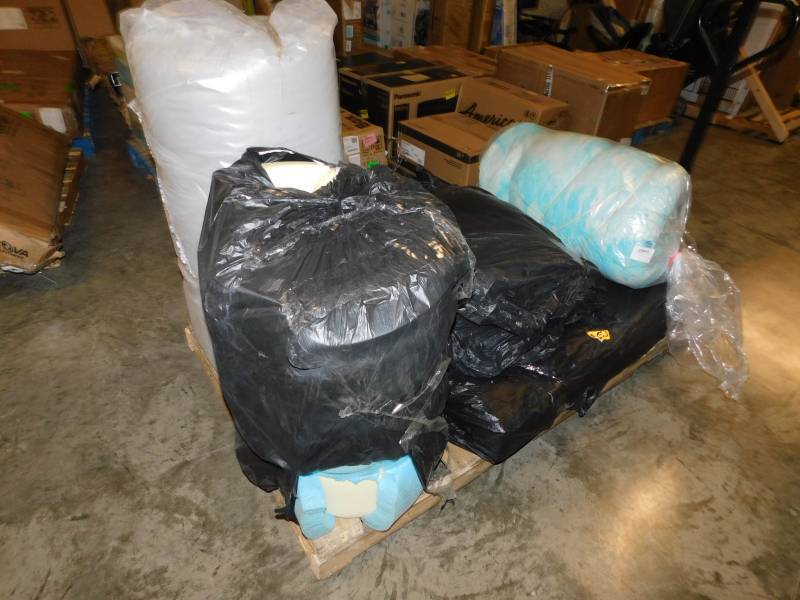 lot 8543 image: Large Lot of Mattress Pads Misc Sizes Inspect