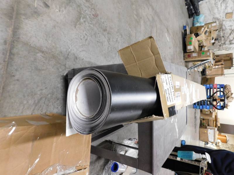lot 8349 image: Roll of Vivid Matte Black Vinyl Wrap