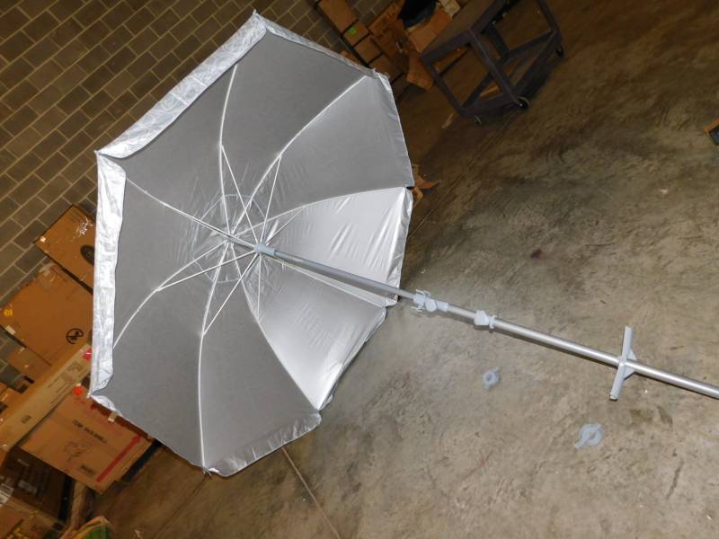 lot 8371 image: Titan Performance Products  Beach Umbrella
