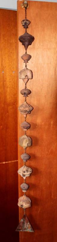 lot 36 image: Pottery Hanging Pots Wall Decor